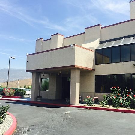 San Bernardino Inn & Suites Dış mekan fotoğraf