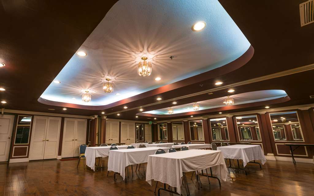 San Bernardino Inn & Suites Konforlar fotoğraf