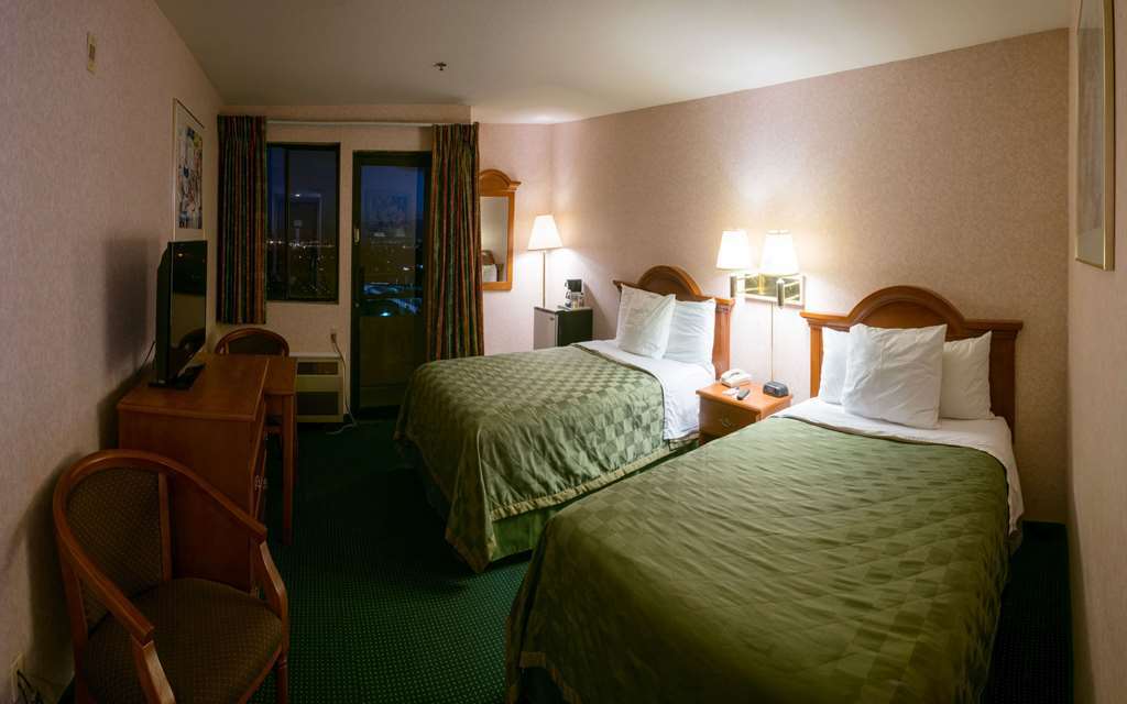 San Bernardino Inn & Suites Oda fotoğraf