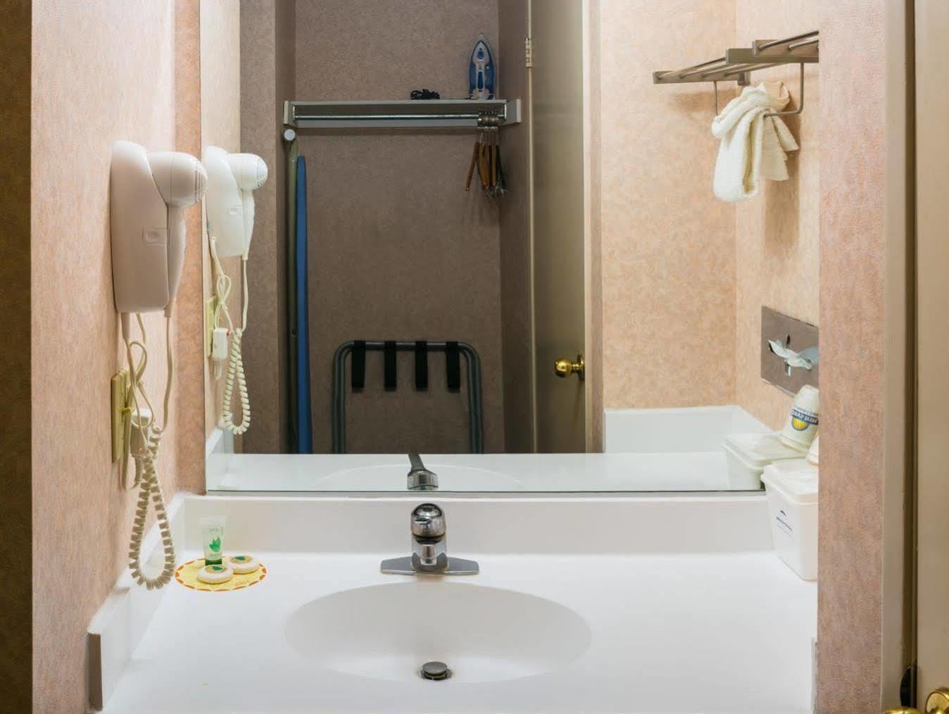 San Bernardino Inn & Suites Dış mekan fotoğraf